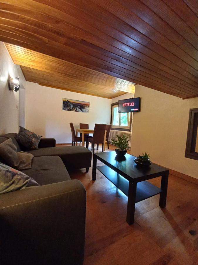 Logement Mansarde Dans Maison Avec Jardin En Bord De Piste, Vue Montagne Les Houches Zewnętrze zdjęcie
